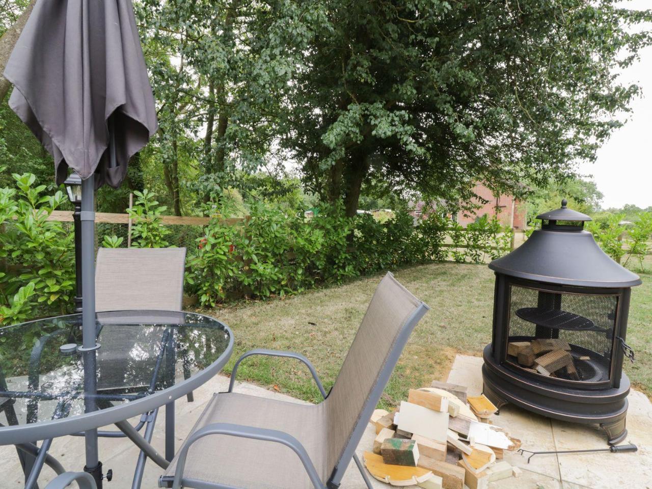 Acorn Lodge Saxmundham Buitenkant foto
